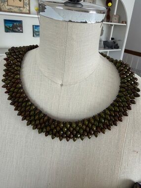 Pataxó indigenous jewelry green seeds made by women in Brazil 🇧🇷